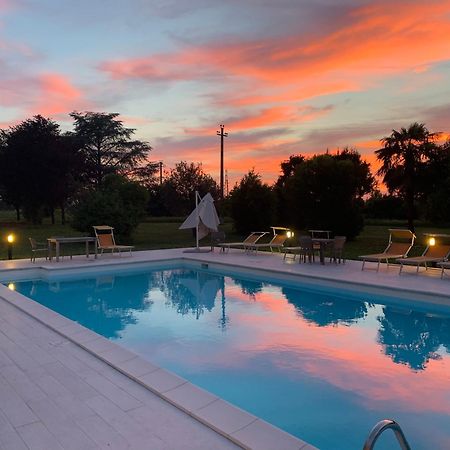 Hotel Le Ville Modena Zewnętrze zdjęcie