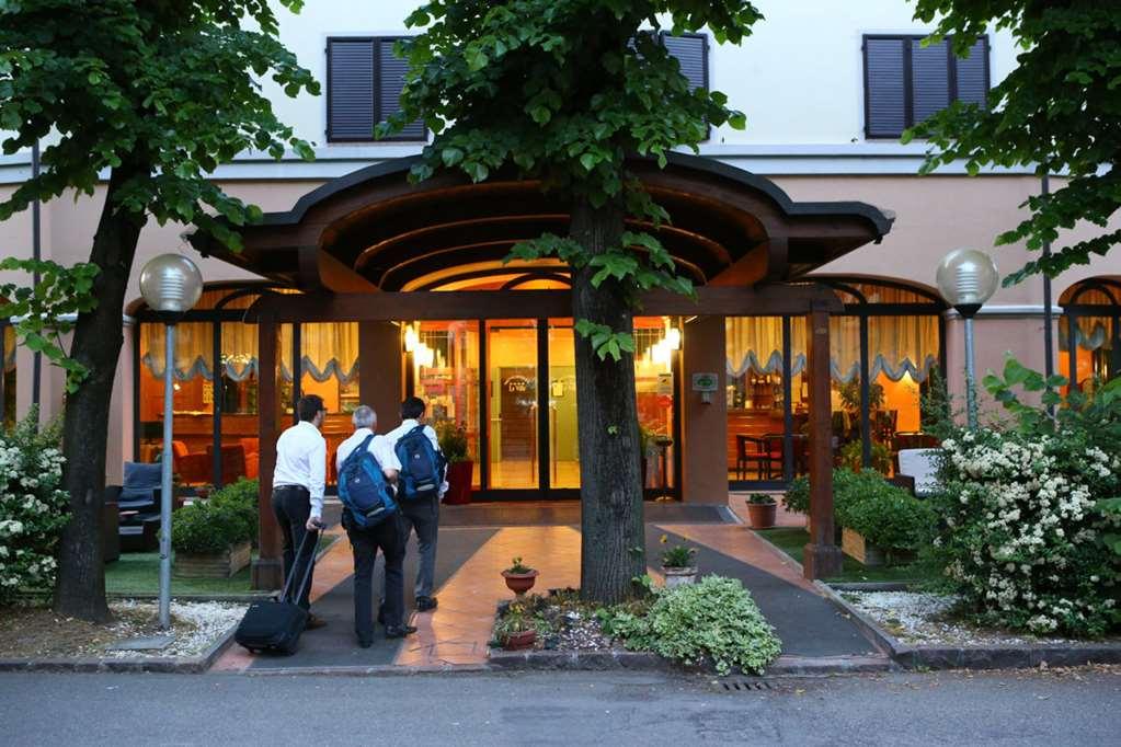 Hotel Le Ville Modena Zewnętrze zdjęcie