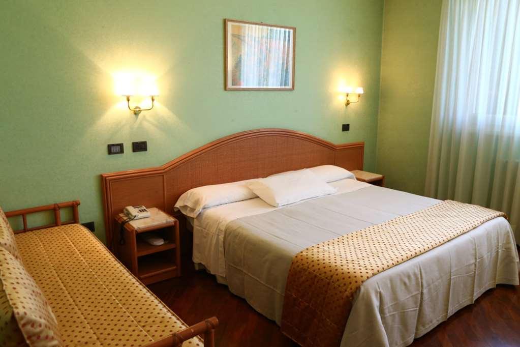 Hotel Le Ville Modena Pokój zdjęcie